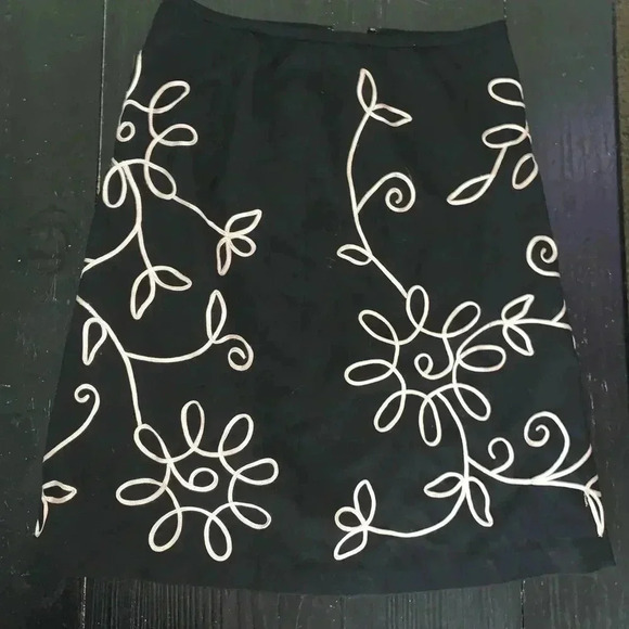 Pencil Skirt - Picture 1 of 4